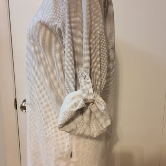 Calvin Klein button down shirt - Picture 2 of 5